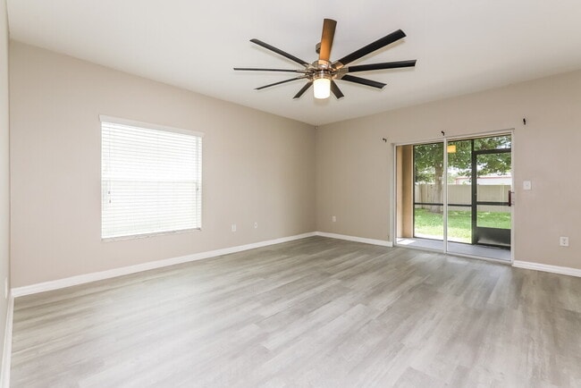 Building Photo - 10525 Summer Azure Dr