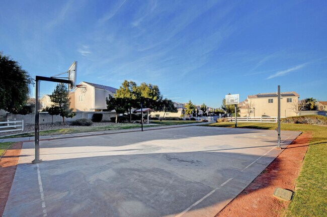 Foto del edificio - 6377 Extreme Shear Ave