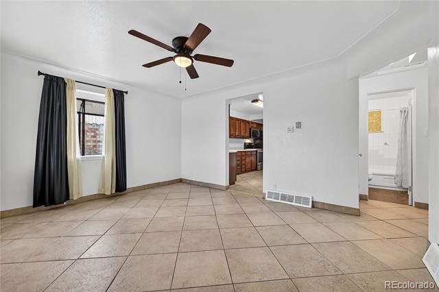 Foto del edificio - 225 S Yates St