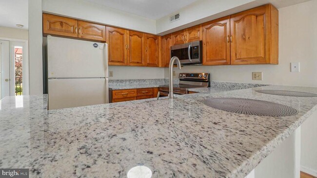 Foto del edificio - 26 Queen Anne Way