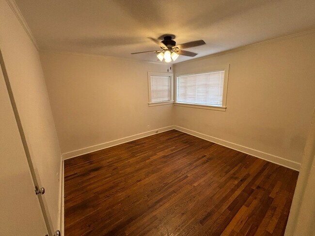 Foto del edificio - 604 Murphree St