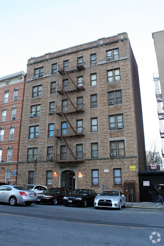 Foto del edificio - 853 Walton Ave