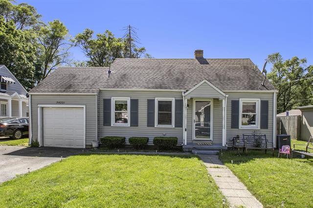 Building Photo - 54221 Maple Ln