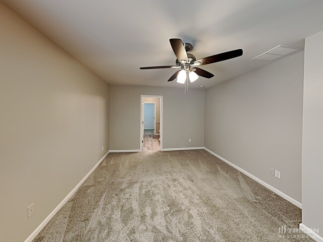 Building Photo - 419 Renown Ct