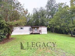 Building Photo - 1020 Bracken Rd