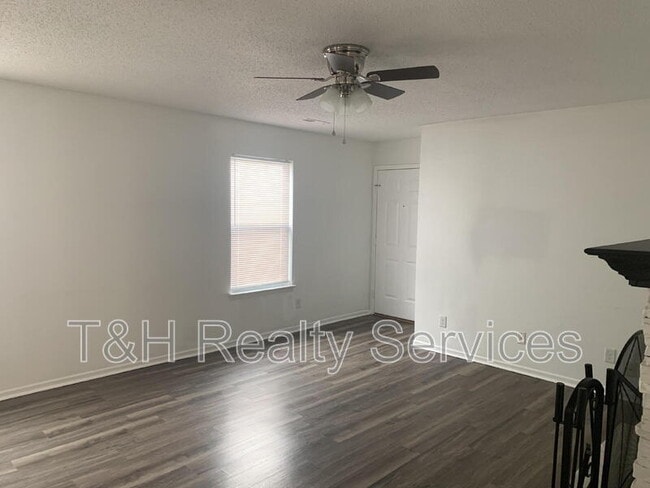 Building Photo - 11821 Wapiti Way