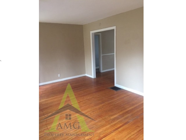 Building Photo - 3426 N Temple Ave