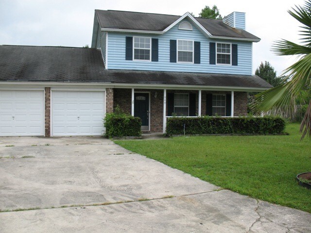 Primary Photo - 949 Piercefield Dr