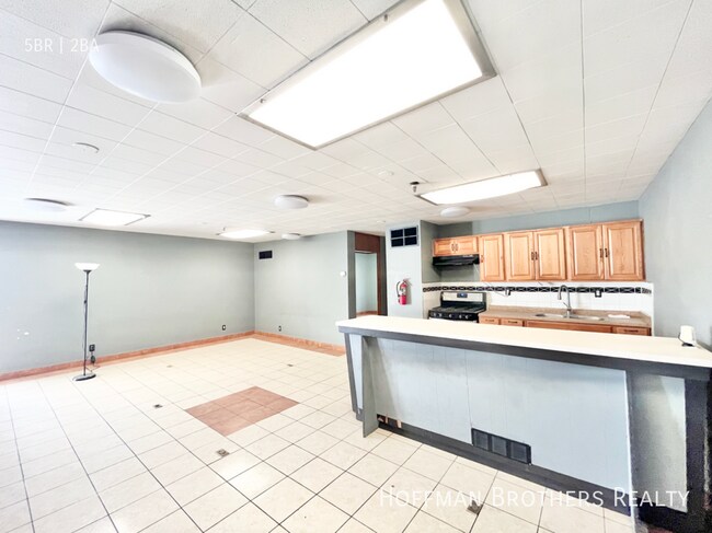 Foto del edificio - 8132 Baldwin St