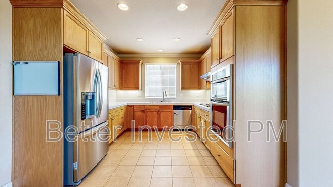 Building Photo - 1221 Castellana Ln
