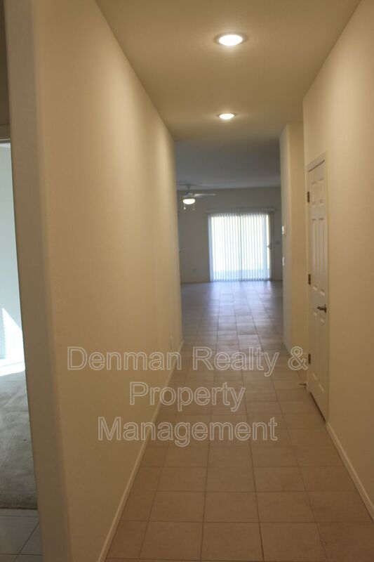 Foto del edificio - 288 W Tropical Dr