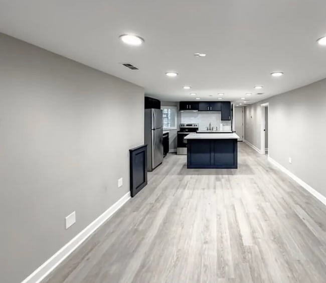 Foto del edificio - 1536 N Hamlin Ave
