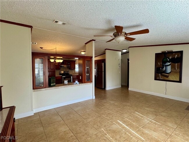 Foto del edificio - 369 Bald Cypress Ave