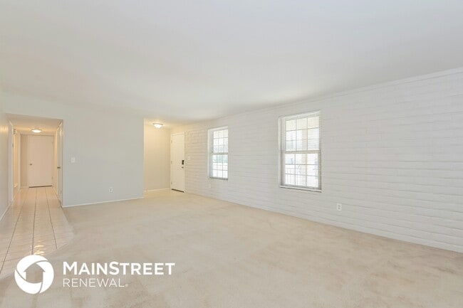 Building Photo - 7341 E 39th St