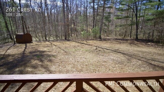 Building Photo - 3 Bed / 1.5 Bath Single Family (Available ...