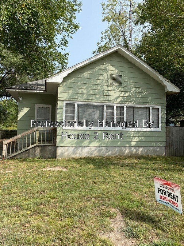 Primary Photo - 603 E Poplar St