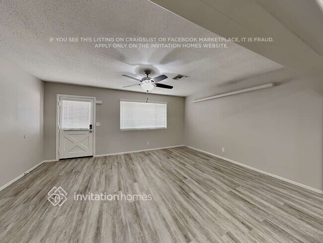 Foto del edificio - 3114 W Charter Oak Rd