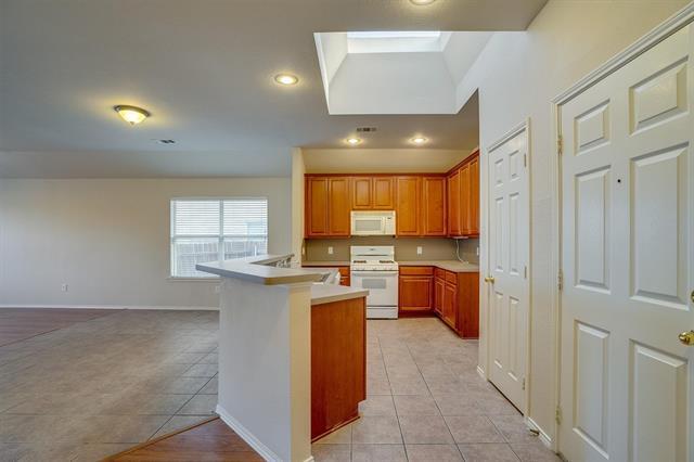 Foto del edificio - 9804 Westmere Ln