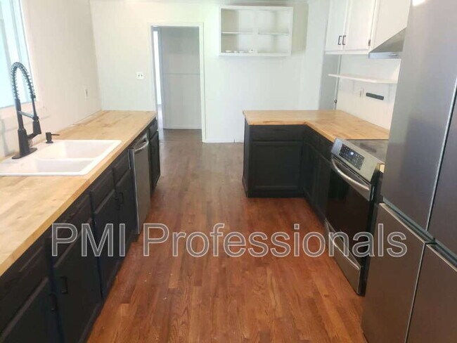 Foto del edificio - 504 E Vine St