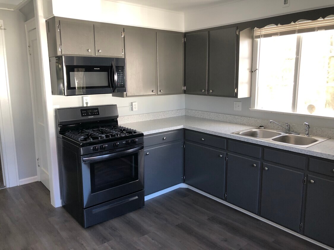Foto principal - 1476 Ridge Rd