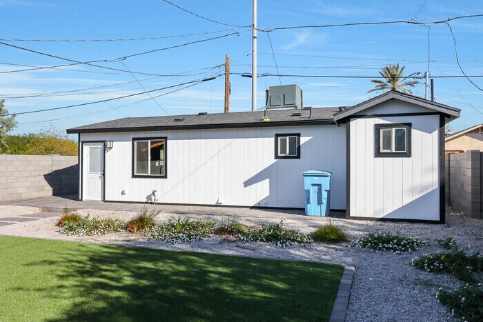 Foto principal - 329 N 12th St