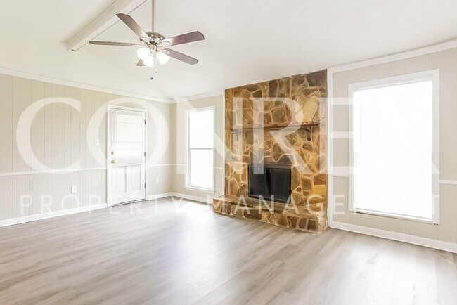 Building Photo - Charming Augusta Home