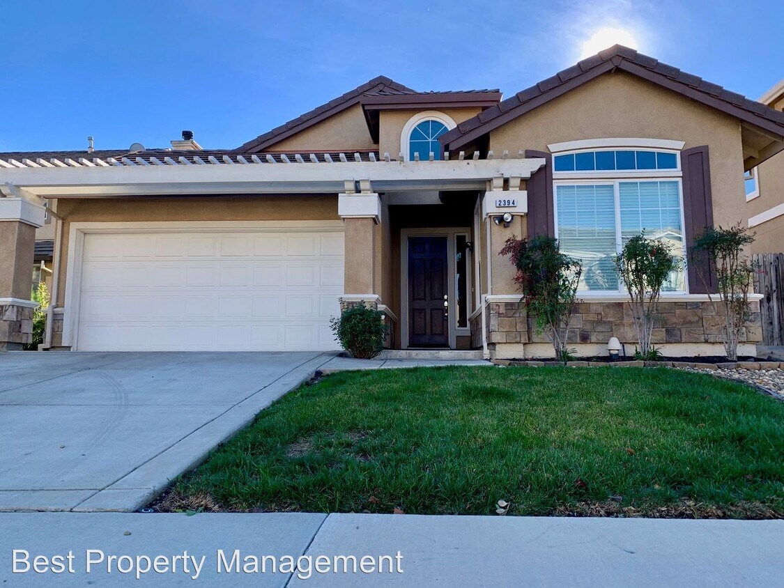 3 br, 2 bath House 2394 Fernwood Lane House Rental in Brentwood, CA