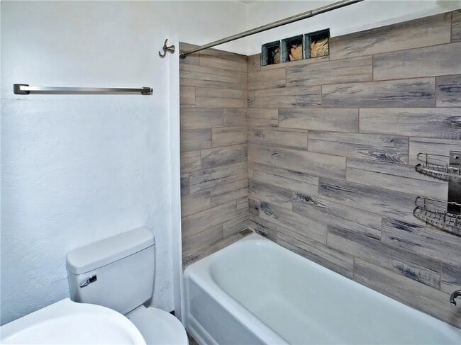 Foto del edificio - 823 Catherine St