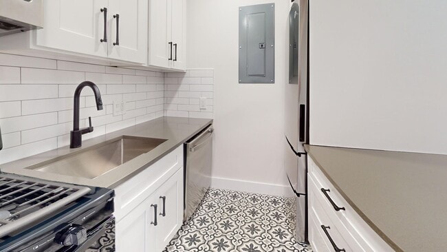 Photo - Capitol Hill Studio Apartment-Updated Kitc...