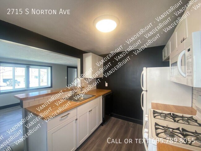 Foto del edificio - 2715 S Norton Ave