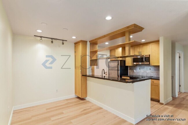 Foto del edificio - 629 Celebration Ct