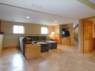 Foto del edificio - 10344 Mayre Ave