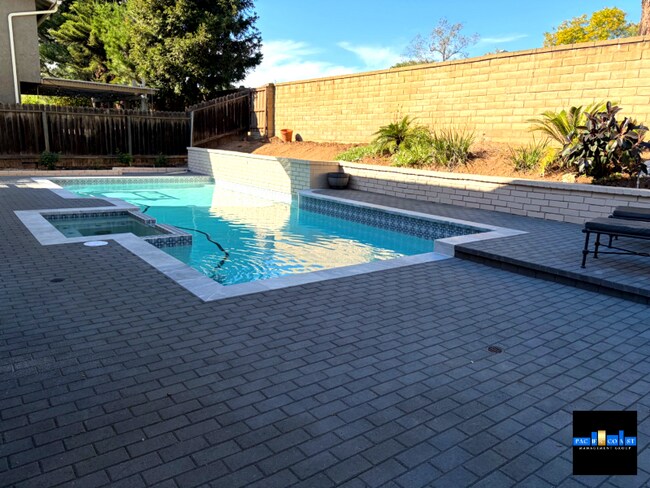 Foto del edificio - 346 Hilltop Ln