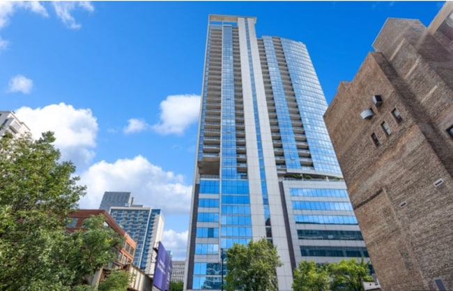 Building Photo - 303 W Ohio St