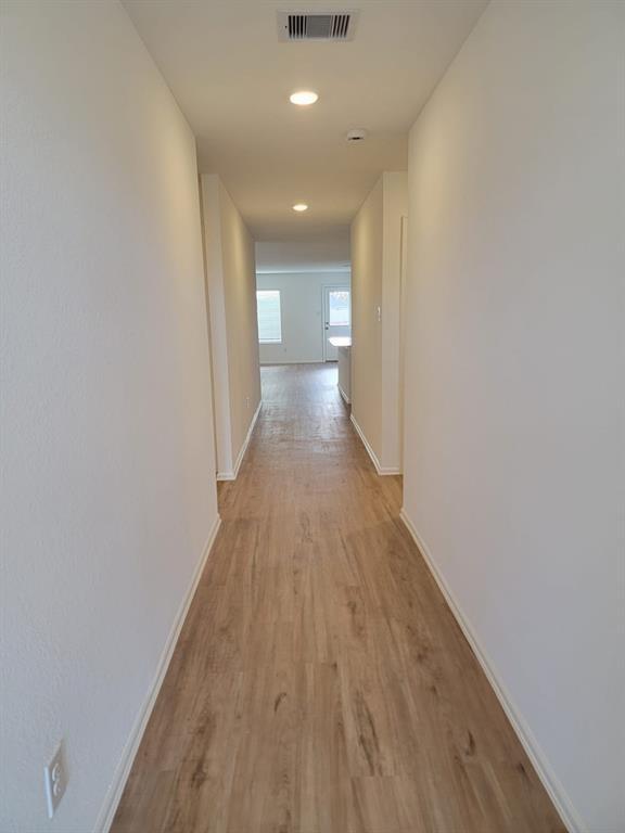 Foto del edificio - 9219 Redwood Br Dr