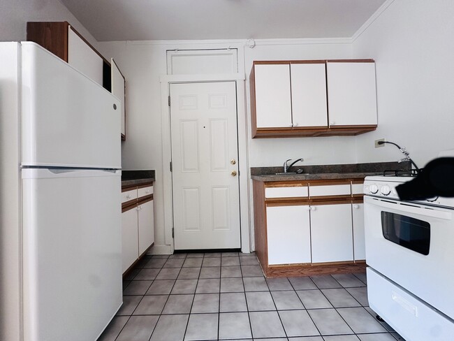 Foto del edificio - 5058 N Wolcott Ave