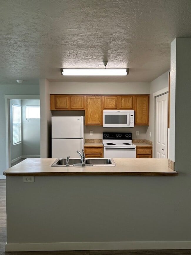 Building Photo - 7018 Noah Dr