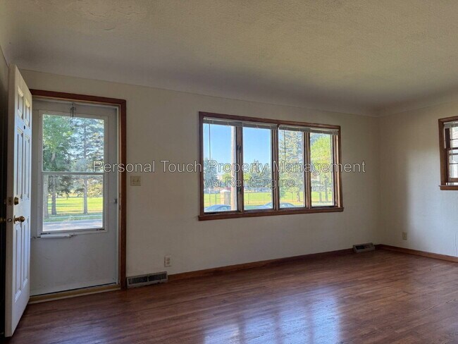 Foto del edificio - 1818 5th Ave S