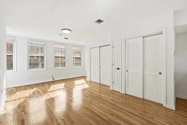 Foto del edificio - 312 Washington St