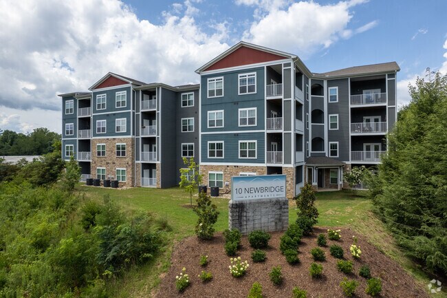 Building Photo - 10 Newbridge