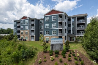 Building Photo - 10 Newbridge Apartments
