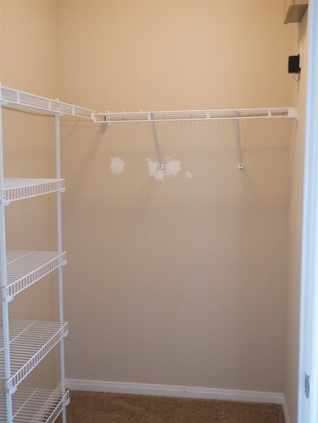 Building Photo - 255 Old Village Center Cir