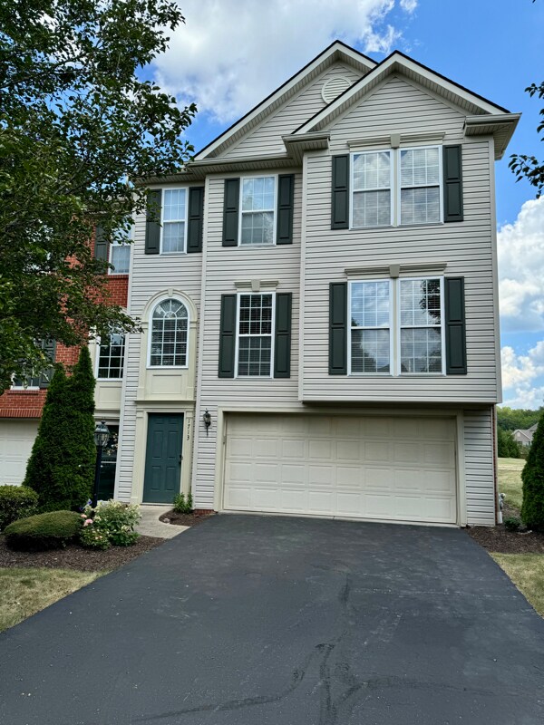 Primary Photo - 1713 Michael Dr