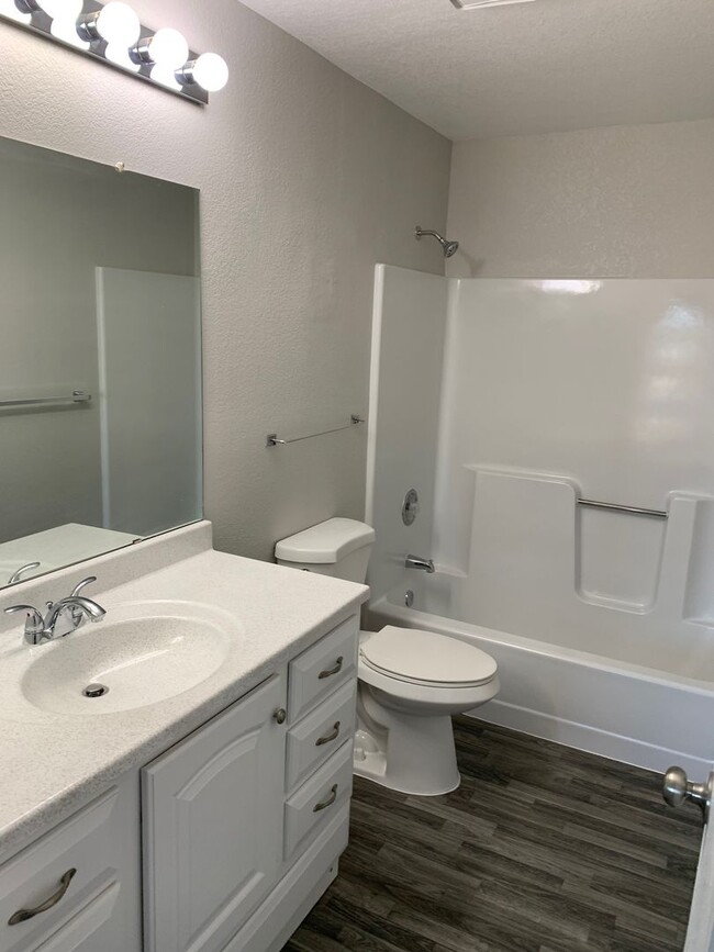 Foto del edificio - 2 bedroom condo in Laughlin!