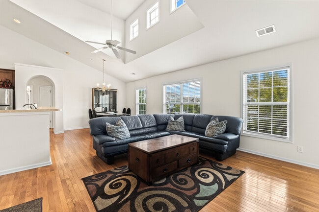 Foto del edificio - 400 Black Smith Ln
