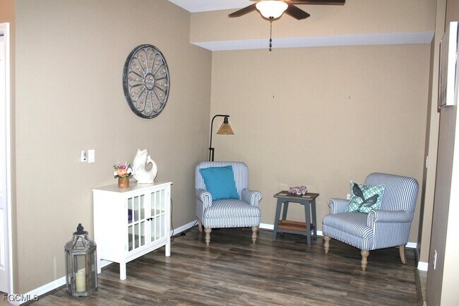 Foto del edificio - 16685 Lake Cir Dr