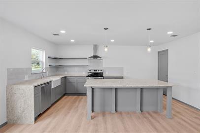 Building Photo - Remodeled 3 bedroom home with modern touches