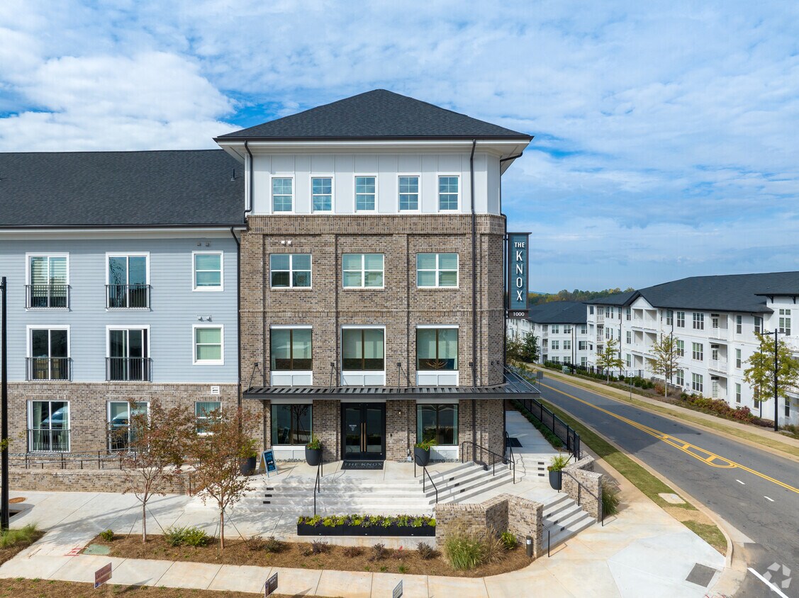 The Knox Apartments in Acworth, GA