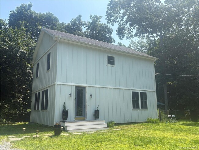 Foto del edificio - 13595 Soundview Ave