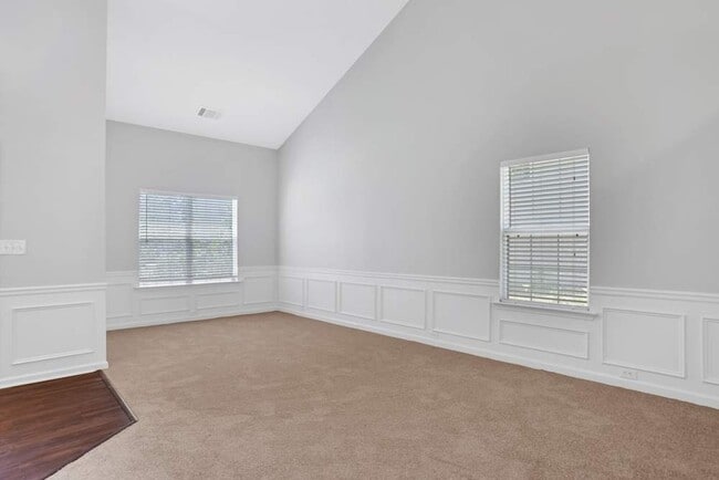 Photo - 1700 Chanson Pl NE House